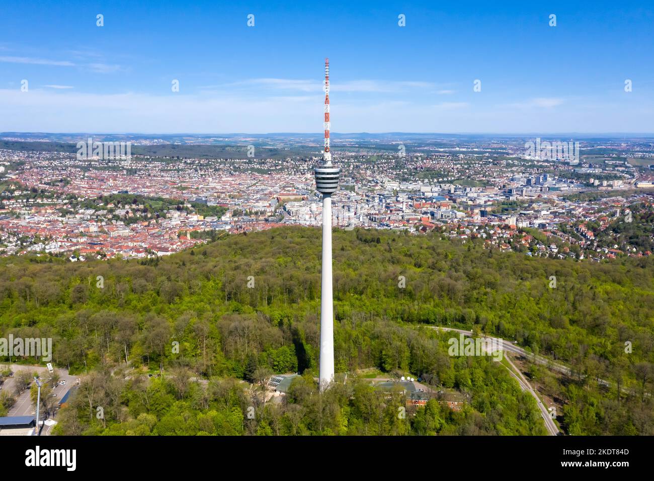 Stuttgart, Allemagne - 9 mai 2021: Tour de télévision de Stuttgart Skyline photo aérienne ville Architecture Voyage à Stuttgart, Allemagne. Banque D'Images