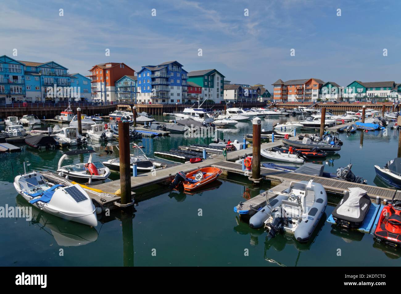 Bateaux amarrés à Exmouth Marina, Exmouth, Devon, Royaume-Uni, août. Banque D'Images
