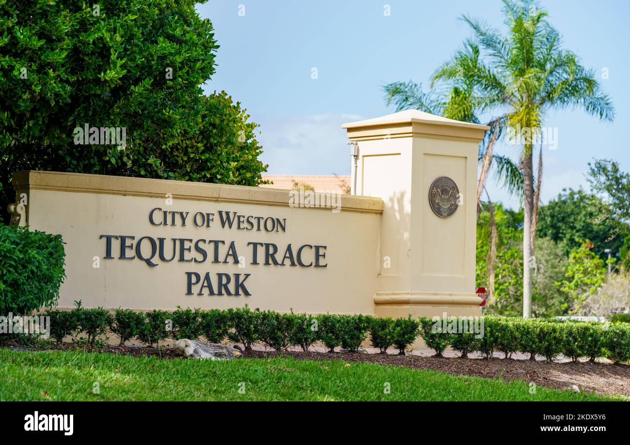 Weston, FL, Etats-Unis - 8 novembre 2022: Photo de Tequesta Trace Park Banque D'Images