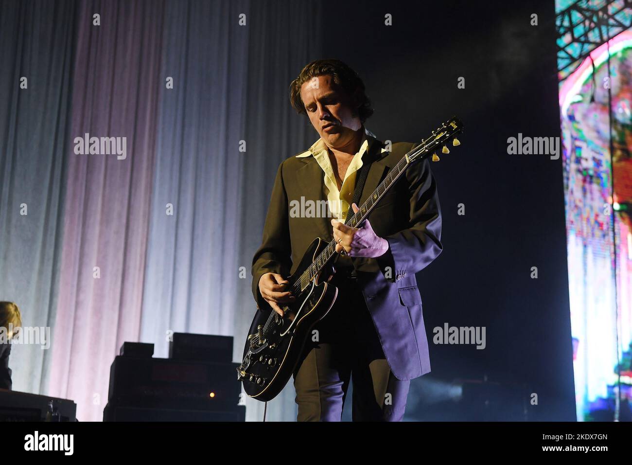 Rio de Janeiro (RJ), 04/11/2022 - Show da banda Artic Monkeys - Banda Britãnica de rock, formada pelos integrantes: Alex Turner, Matt Helders, Jamie Co Banque D'Images Rio de Janeiro (RJ), 04/11/2022 - Show da banda Artic Monkeys - Banda Britãnica de rock, formada pelos integrantes: Alex Turner, Matt Helders, Jamie Co Banque D'Images