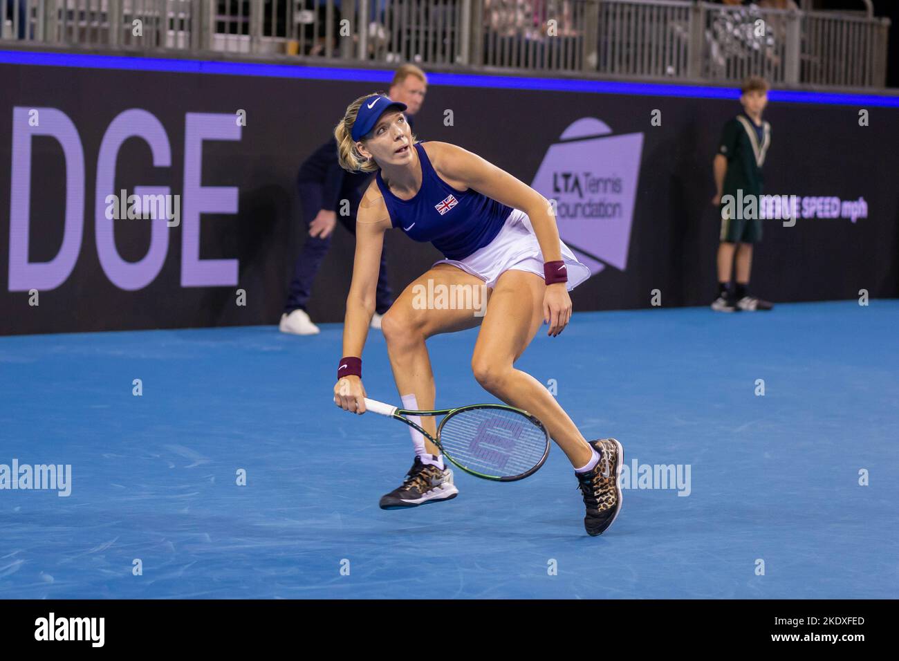 Glasgow, Écosse, le 8th novembre 2022. Yulia Putintseva, du Kazakhstan, joue Katie Boulter, de Grande-Bretagne, dans les étapes de groupe du Billy Jean Roi Cu Banque D'Images