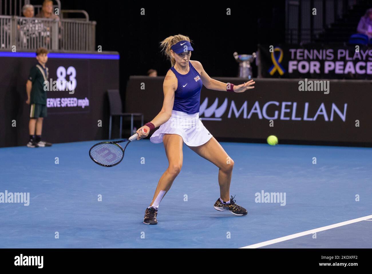Glasgow, Écosse, le 8th novembre 2022. Yulia Putintseva, du Kazakhstan, joue Katie Boulter, de Grande-Bretagne, dans les étapes de groupe du Billy Jean Roi Cu Banque D'Images