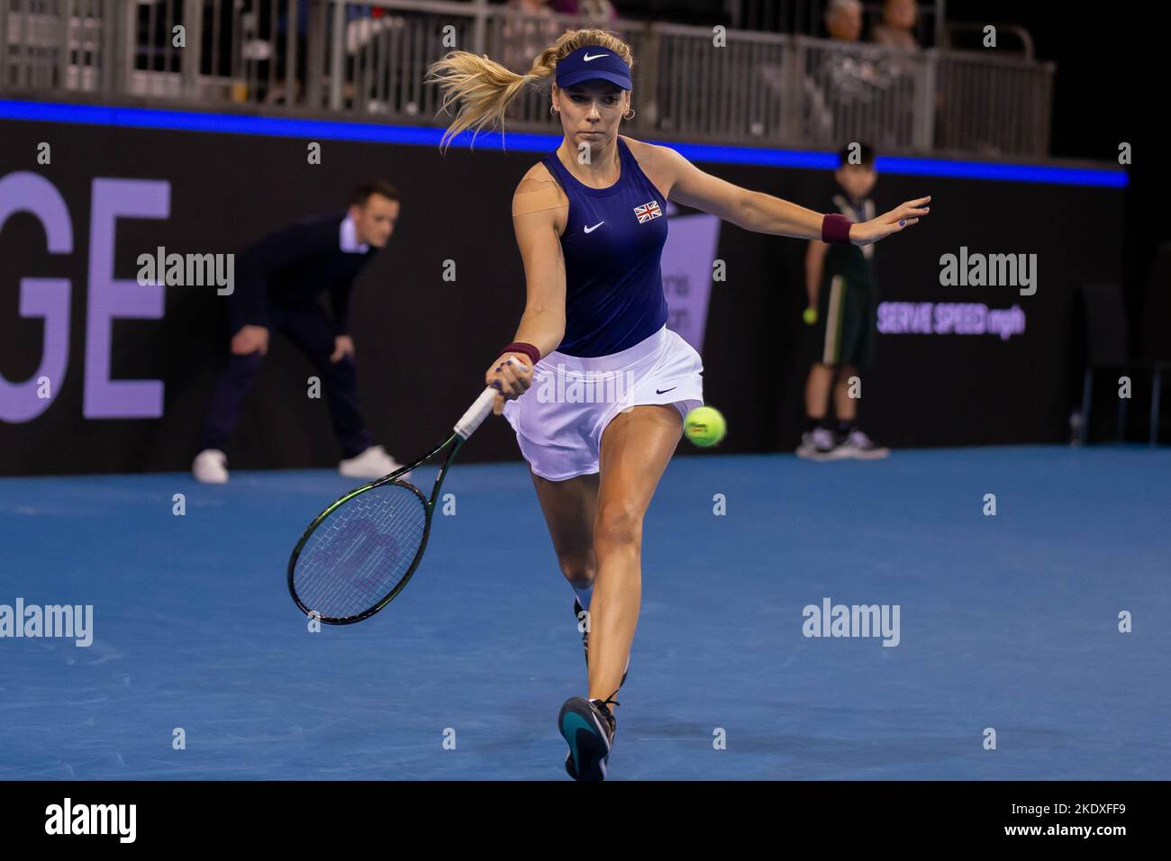 Glasgow, Écosse, le 8th novembre 2022. Yulia Putintseva, du Kazakhstan, joue Katie Boulter, de Grande-Bretagne, dans les étapes de groupe du Billy Jean Roi Cu Banque D'Images