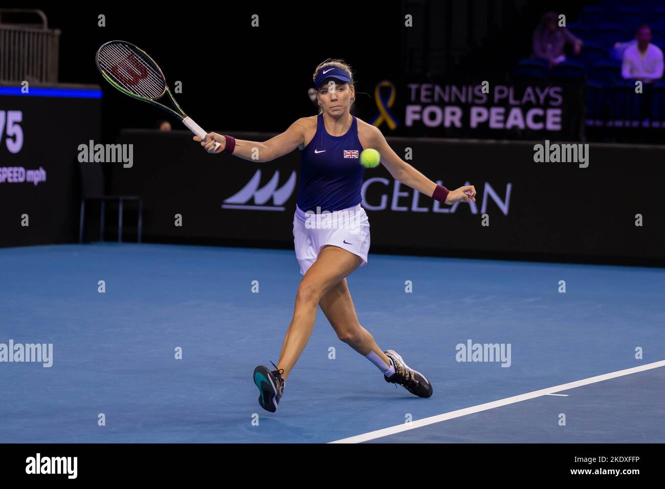 Glasgow, Écosse, le 8th novembre 2022. Yulia Putintseva, du Kazakhstan, joue Katie Boulter, de Grande-Bretagne, dans les étapes de groupe du Billy Jean Roi Cu Banque D'Images