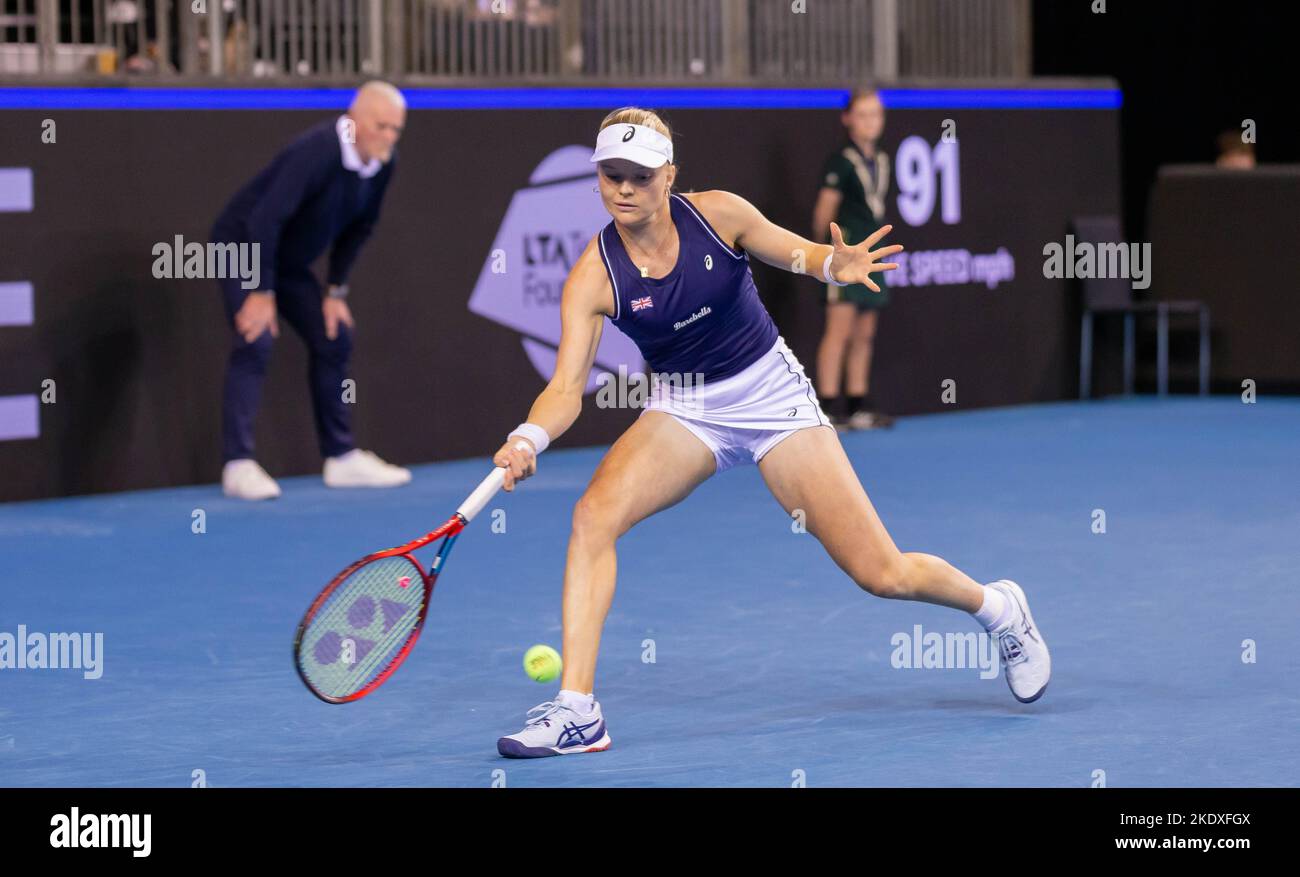 Glasgow, Écosse, le 8th novembre 2022. Elena Rybakina du Kazakhstan joue Harriet Dart de Grande-Bretagne dans les étapes de groupe de la Billy Jean King Cup. Banque D'Images