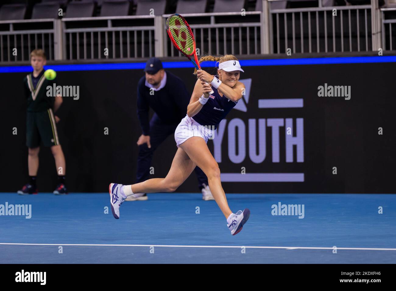 Glasgow, Écosse, le 8th novembre 2022. Elena Rybakina du Kazakhstan joue Harriet Dart de Grande-Bretagne dans les étapes de groupe de la Billy Jean King Cup. Banque D'Images