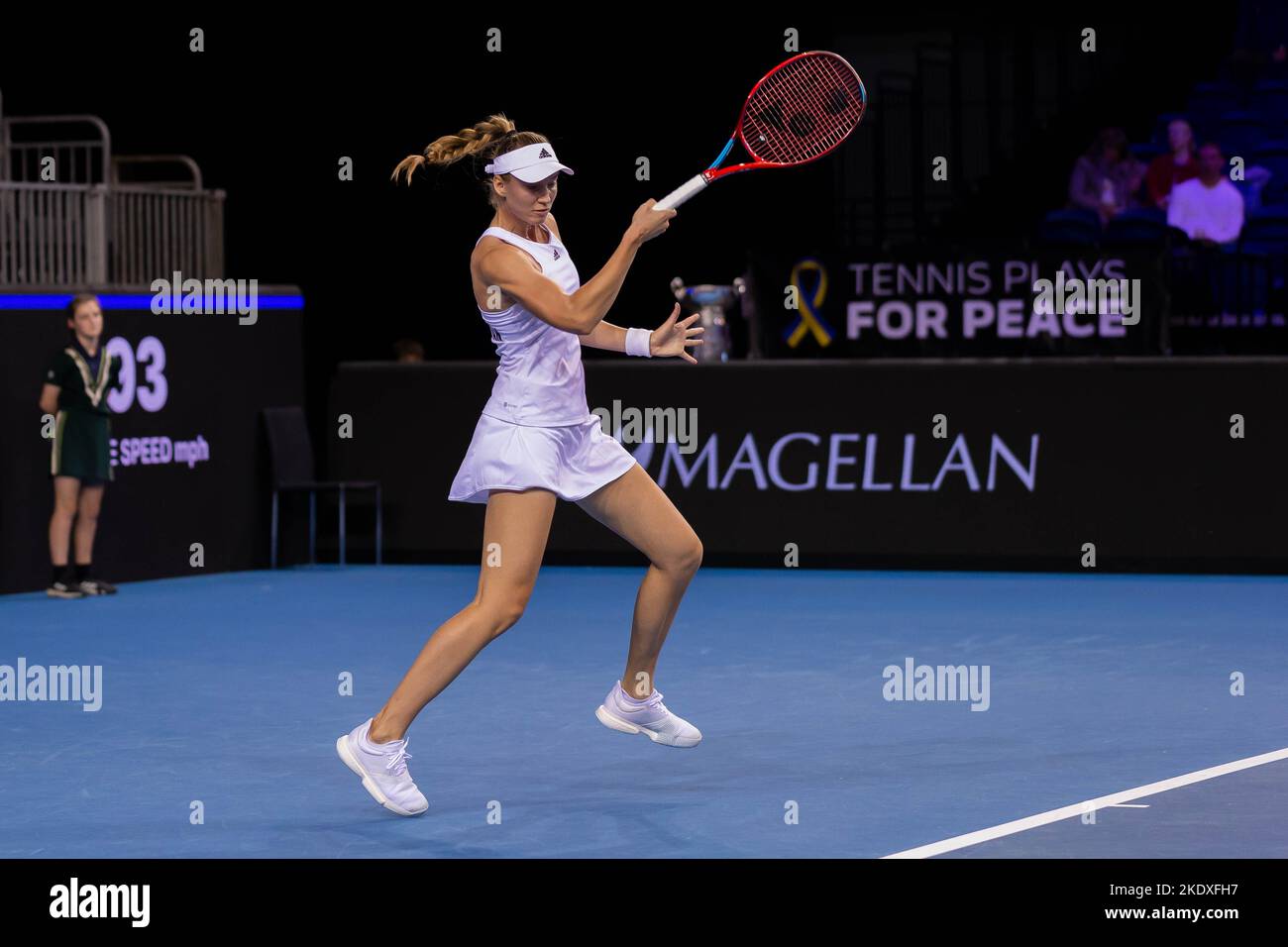 Glasgow, Écosse, le 8th novembre 2022. Elena Rybakina du Kazakhstan joue Harriet Dart de Grande-Bretagne dans les étapes de groupe de la Billy Jean King Cup. Banque D'Images