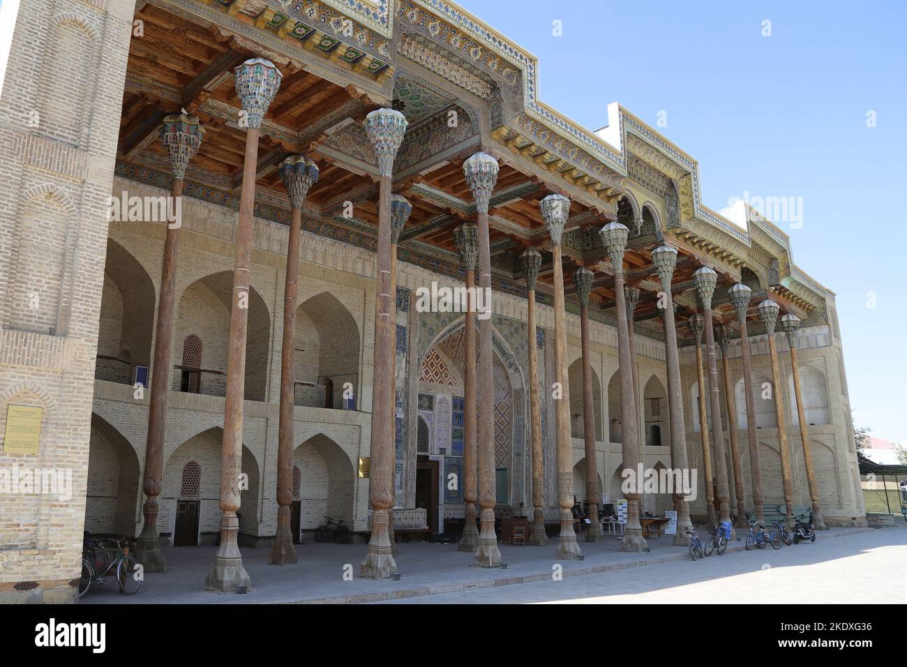 Mosquée Bolo Hauz, rue Afrosiyob, Registan, Centre historique, Boukhara, Province de Boukhara, Ouzbékistan, Asie centrale Banque D'Images