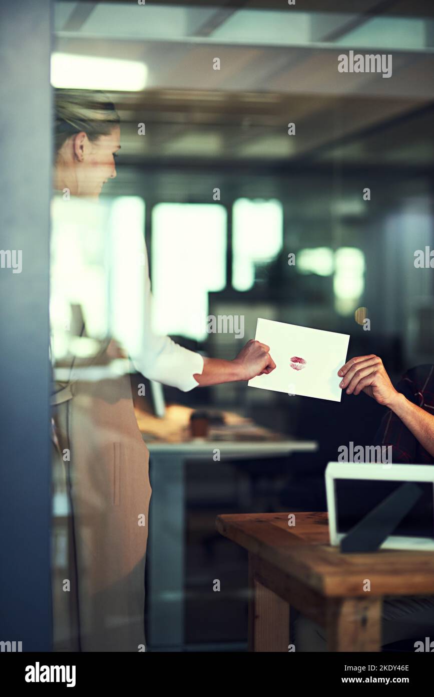 Qui peut être de. Une personne d