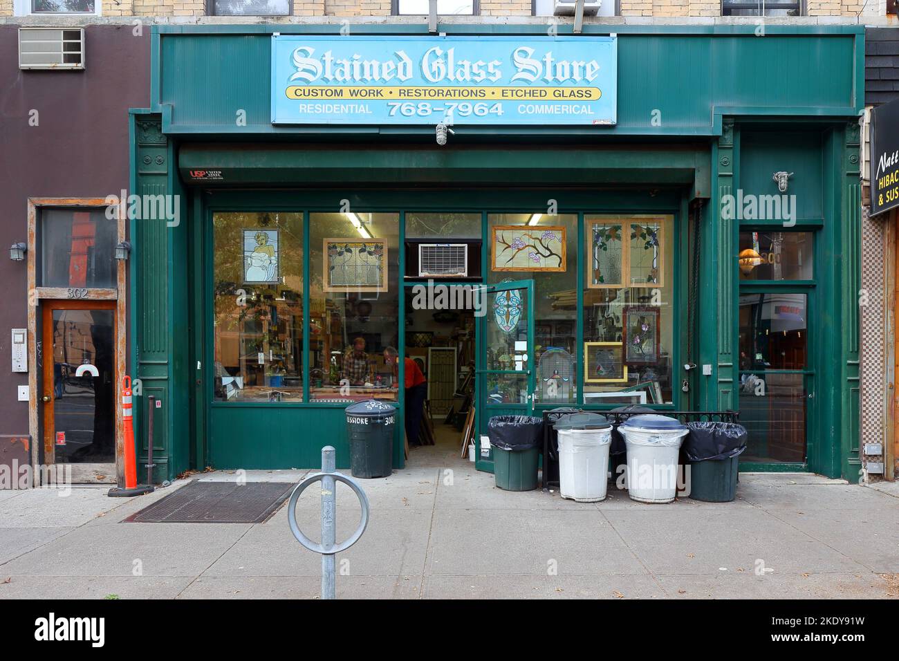 Boutique de vitraux, 300 5th Ave, Brooklyn, New York, NYC photo d'un studio de vitraux à Park Slope Banque D'Images
