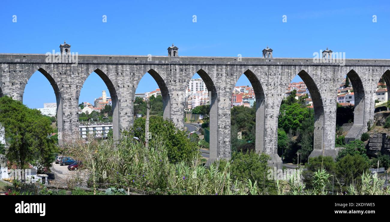 Aqueduc historique de 18th siècles des eaux libres ou aqueduc d'Águas livres, Lisbonne, Portugal Banque D'Images