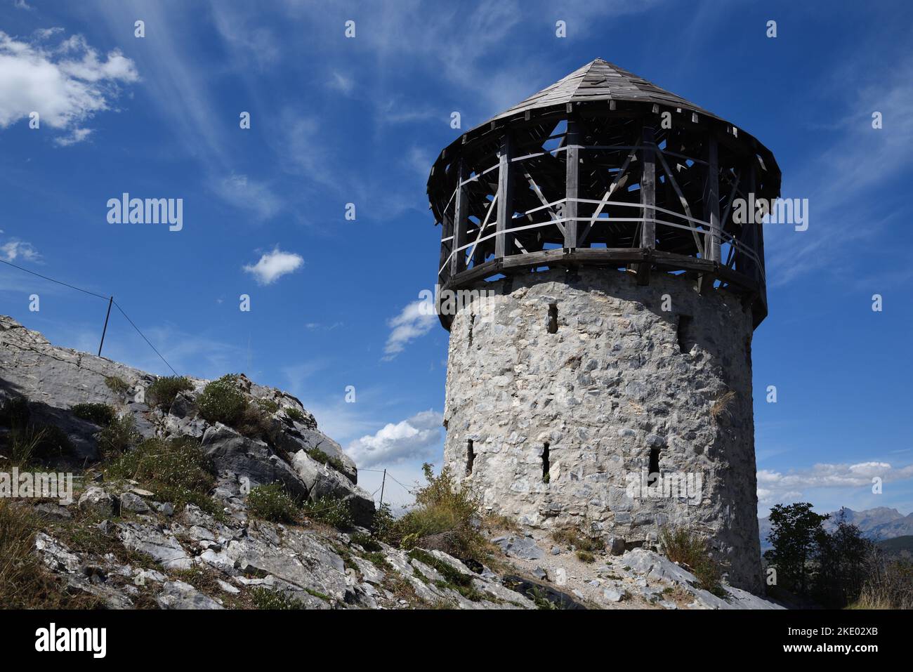 Visitez Vauban, la Tour de la vue Vauban ou la Tour de la veille à Saint-Vincent-les-forts dans la vallée de l'Ubaye Alpes-de-haute-Provence Alpes françaises France Banque D'Images
