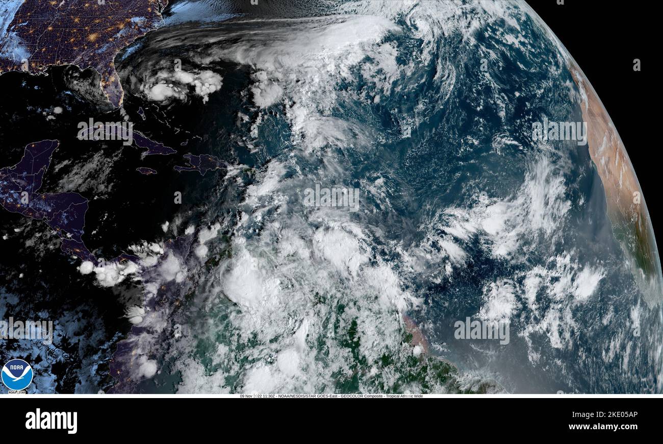 Washington, États-Unis. 09th novembre 2022. Tempête tropicale Nicole est vue dans cette image satellite de la NOAA prise à 6:30 heure de l'est mercredi, 9 novembre 2022. Dans sa mise à jour de 4 h HNE, mercredi, le National Hurricane Center a déclaré que Nicole était à environ 90 milles à l'est-nord-est de l'île Great Abaco dans le nord-ouest des Bahamas et à environ 270 milles à l'est de West Palm Beach sur la côte est de la Floride. Les vents soutenus maximaux de Nicole sont en prise à 70 mph avec des rafales plus élevées. Crédit NOAA/UPI : UPI/Alay Live News Banque D'Images