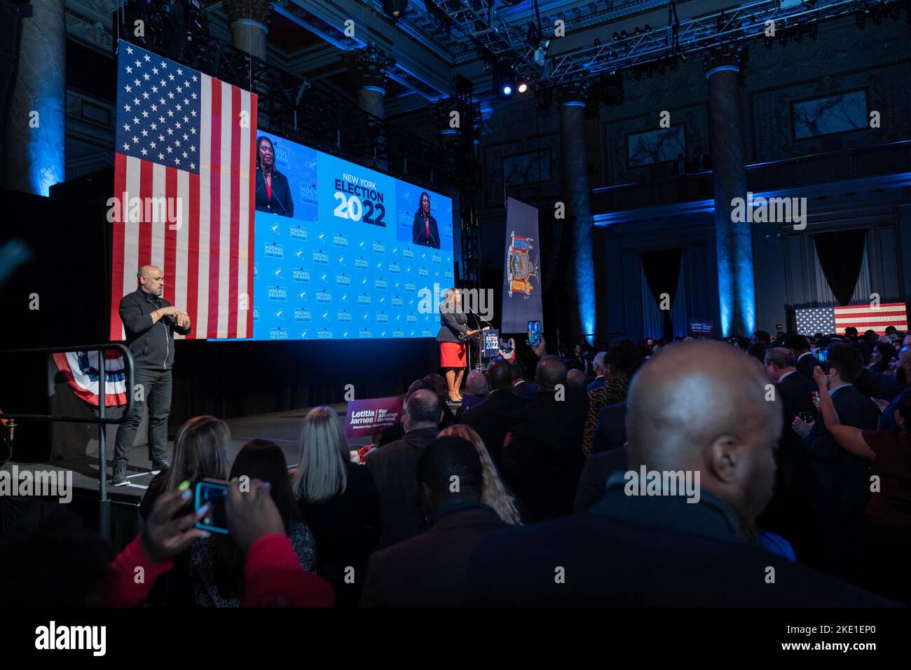 New York, New York, États-Unis. 8th novembre 2022. Le procureur général Latitia James parle après avoir été réélu avec succès au Parti de veille de nuit des élections au Capitole sur 8 novembre 2022 (image de crédit : © Lev Radin/ZUMA Press Wire) Banque D'Images