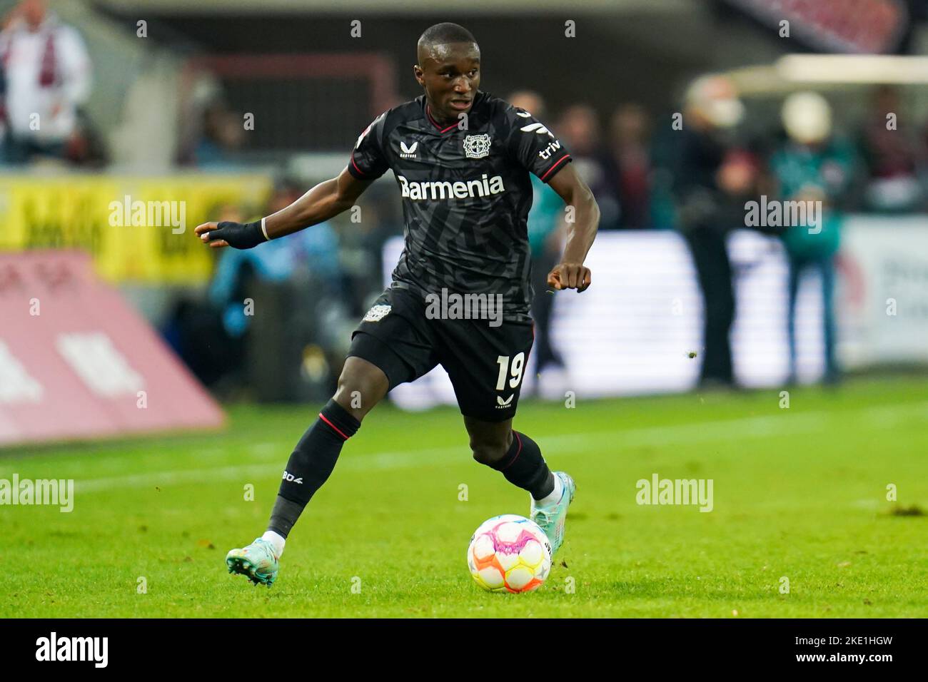 COLOGNE, ALLEMAGNE - NOVEMBRE 9: Moussa Diaby de Bayer 04 Leverkusen pendant le match de Bundesliga entre 1. FC Koln et Bayer 04 Leverkusen au RheinEnergieStadion sur 9 novembre 2022 à Cologne, Allemagne (photo de René Nijhuis/Orange Pictures) Banque D'Images