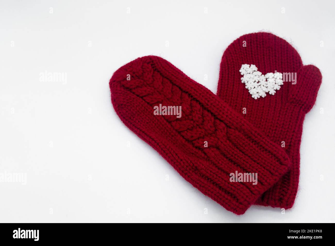 Flocons de neige coeur Banque de photographies et d'images à haute  résolution - Alamy