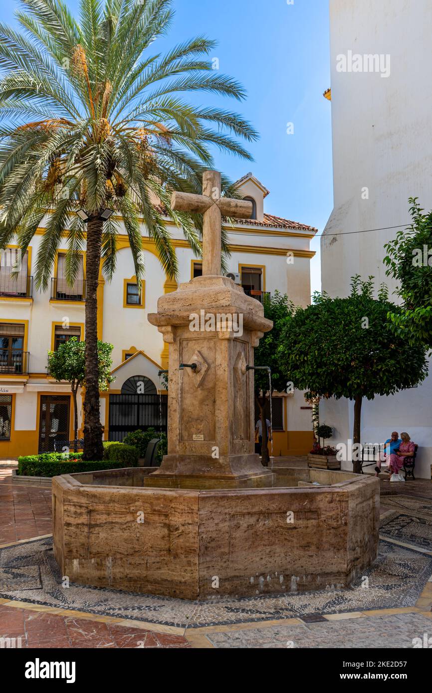 MARBELLA, ESPAGNE - 11 SEPTEMBRE 2022 : Christ sur place de l'église de l'Incarnation à Marbella, Espagne sur 11 septembre 2022 Banque D'Images