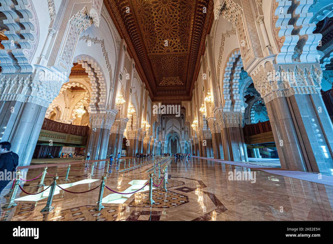 La salle de prière de la mosquée Hassan 11 à Casablanca Maroc Banque D'Images