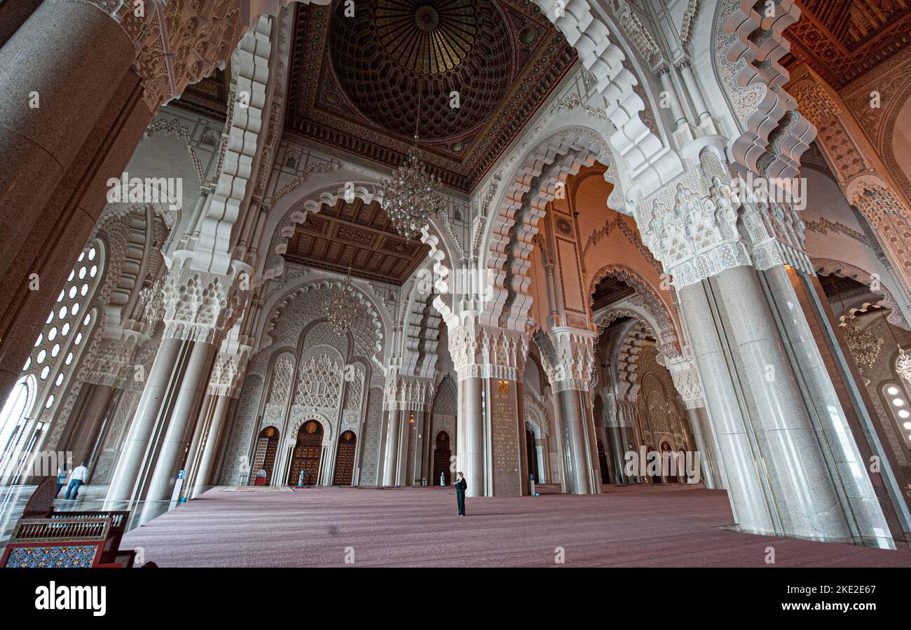 La salle de prière de la mosquée Hassan 11 à Casablanca Maroc Banque D'Images