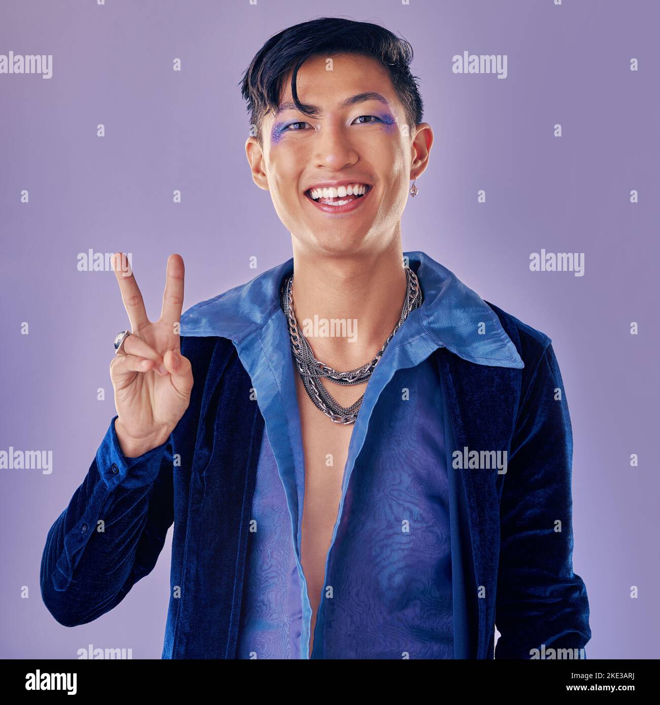 Lunettes Rondes Déguisement Accessoires Hippie Festival - Collier Peace,  Lunettes Rondes Et Couronne Fleurs Pour Déguisement Bohème Costume Rétro  Peace Love, image size:1300x1390