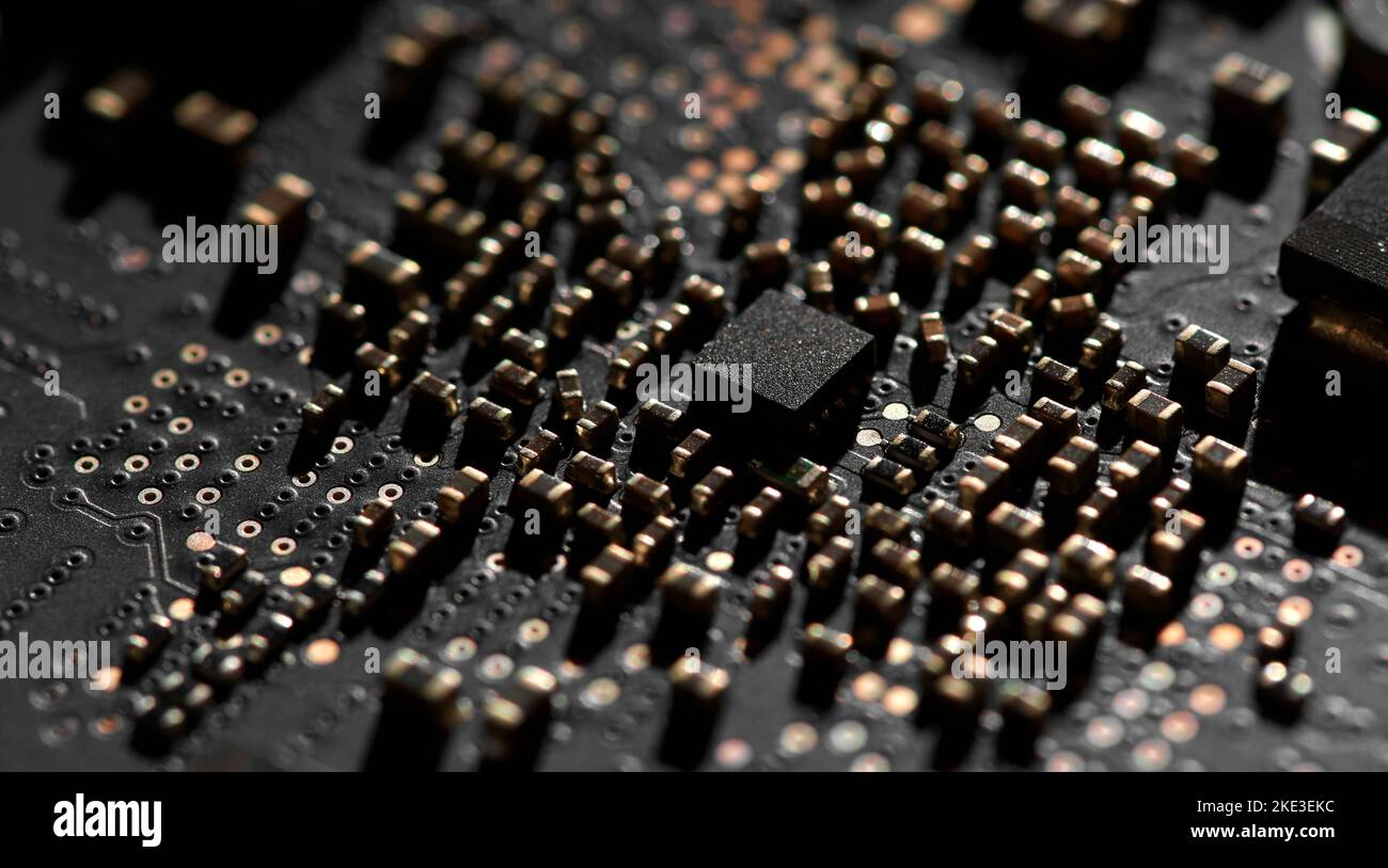 Vue rapprochée du circuit électronique avec micropuces Banque D'Images