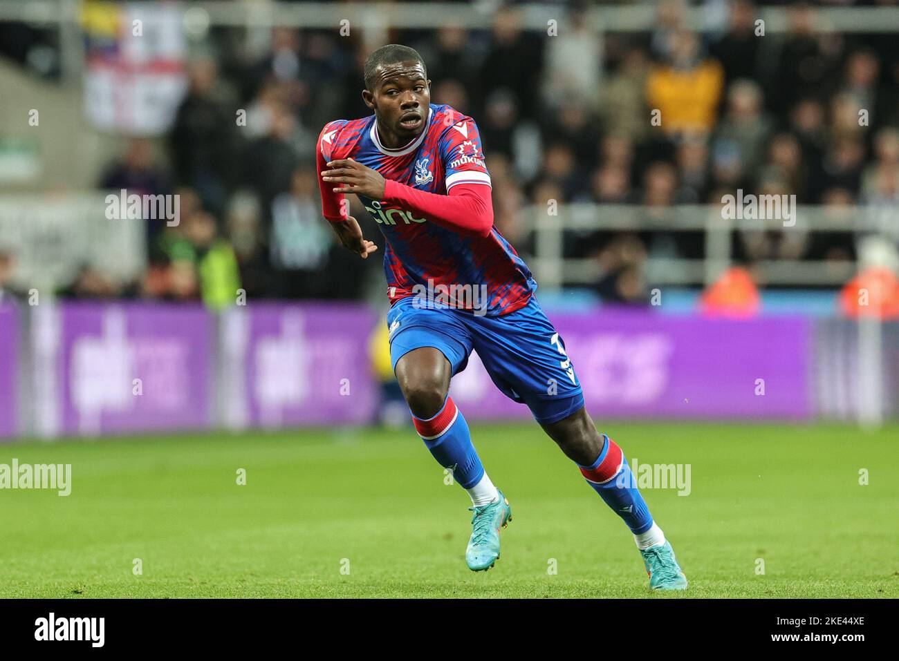 Newcastle, Royaume-Uni. 10th novembre 2022. Tyrick Mitchell #3 de Crystal Palace lors du troisième tour de la Carabao Cup Newcastle United contre Crystal Palace à St. James's Park, Newcastle, Royaume-Uni, 9th novembre 2022 (photo de Mark Cosgrove/News Images) à Newcastle, Royaume-Uni le 11/10/2022. (Photo de Mark Cosgrove/News Images/Sipa USA) crédit: SIPA USA/Alay Live News Banque D'Images