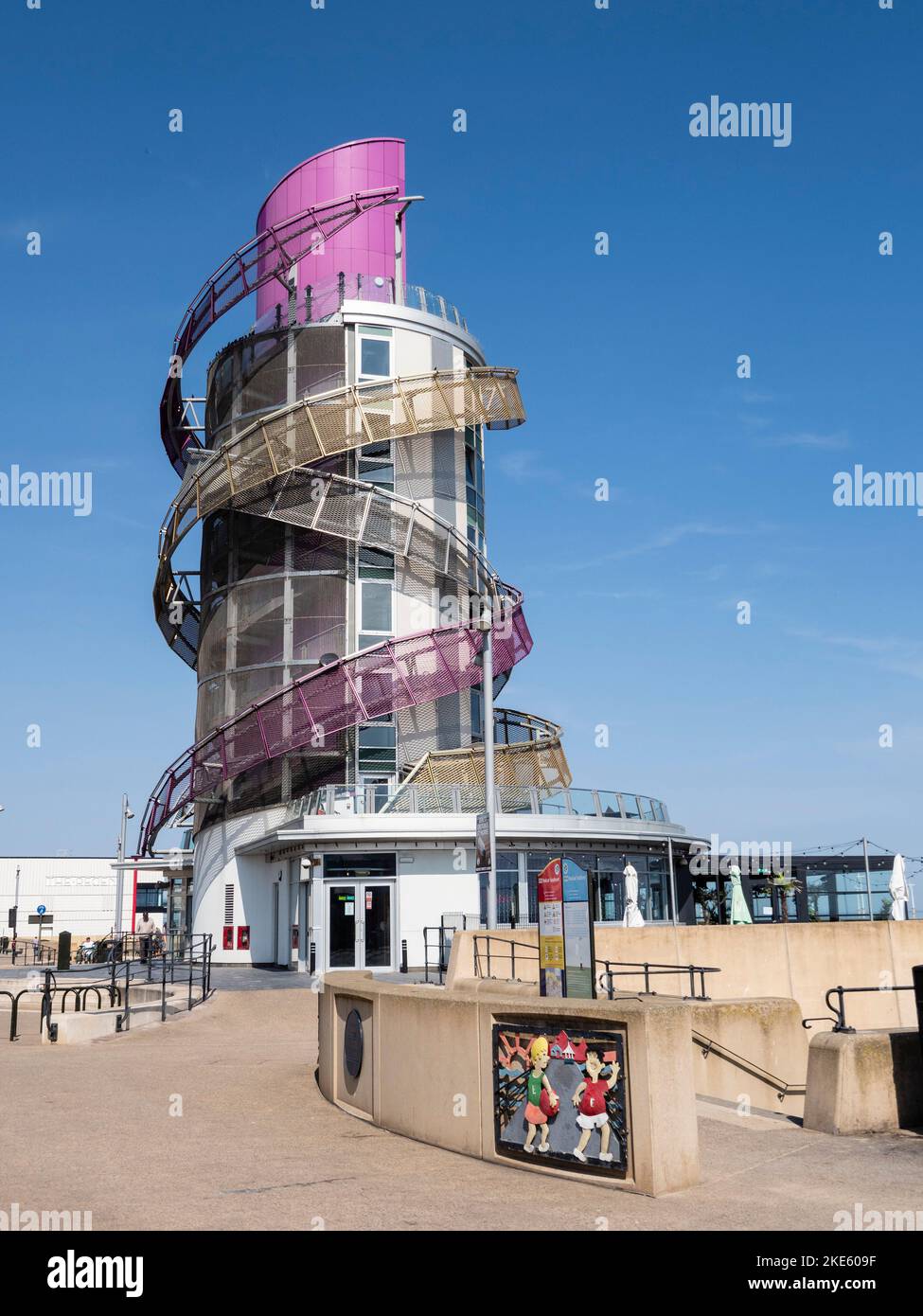 Jetée verticale - The Beacon, Esplanade, Redcar, North Yorkshire, Angleterre Banque D'Images