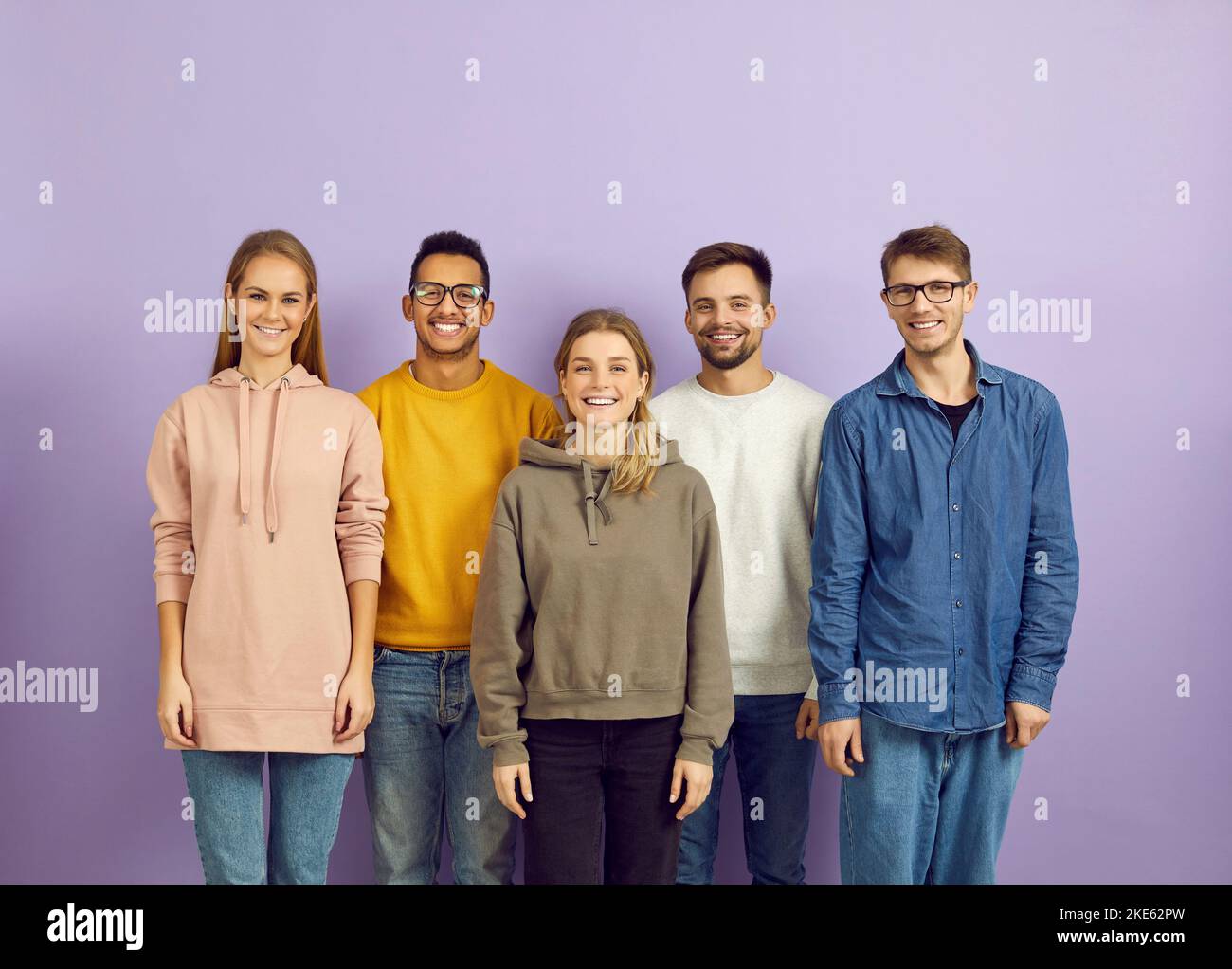 Portrait d'étudiants ou de collègues souriants Banque D'Images