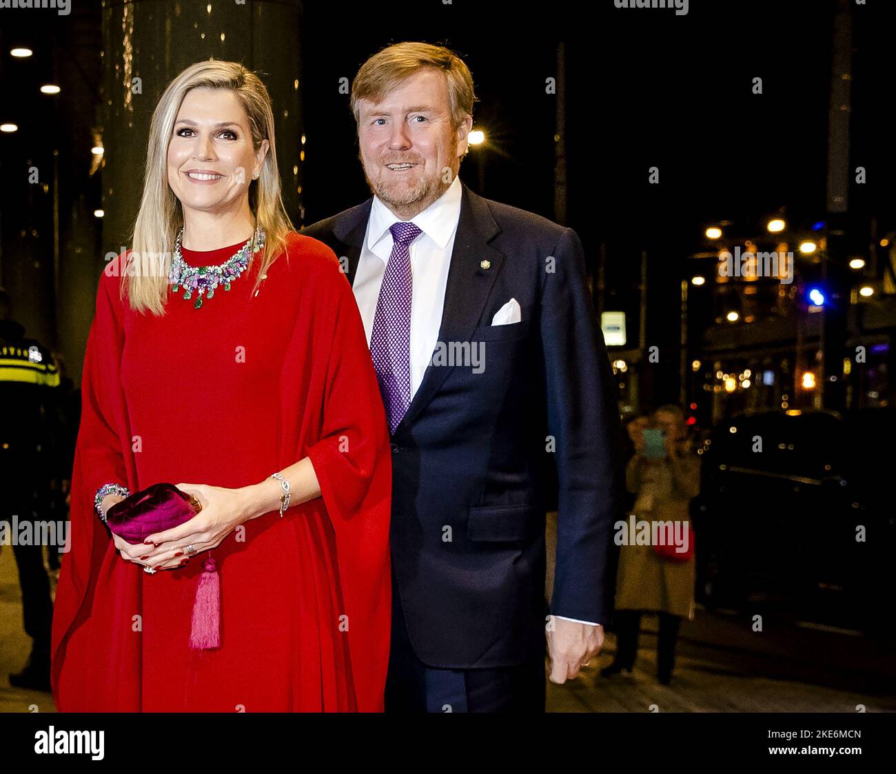 2022-11-10 20:00:01 AMSTERDAM - la reine Maxima et le roi Willem-Alexander au Concertgebouw avant la contre-performance. Le président italien Sergio Mattarella effectue une visite d'État de trois jours aux pays-Bas. ANP SEM VAN DER WAL pays-bas sortie - belgique sortie Banque D'Images