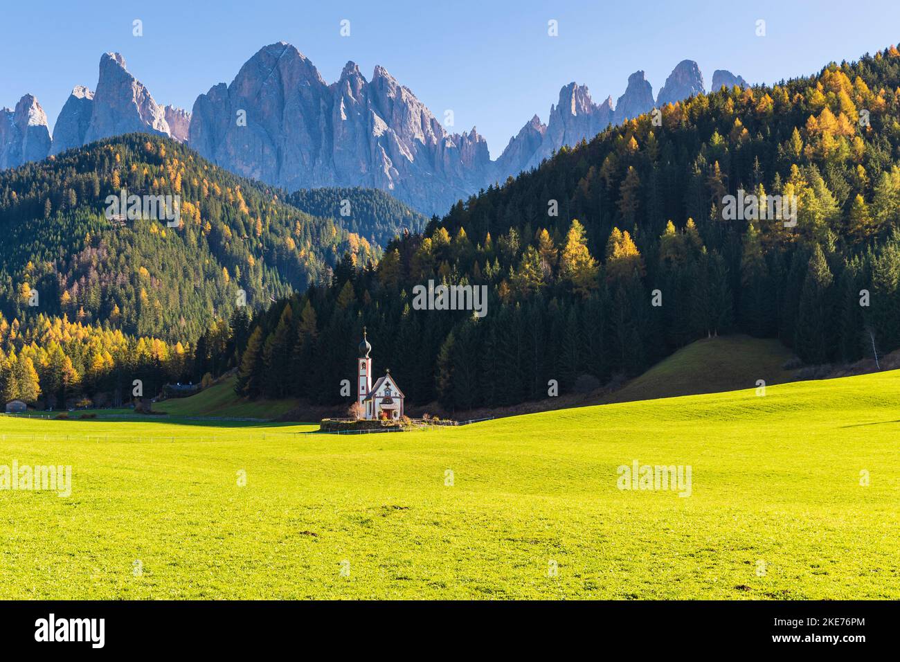 Alto Adige Val di Funes / Eglise de S. Giovanni (1744) / Ranui Banque D'Images