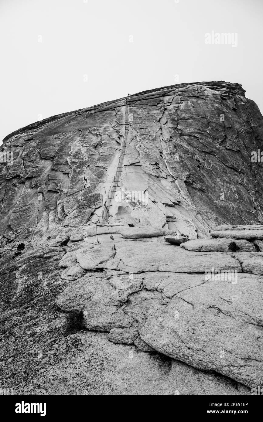Chemin vers les câbles sur Half Dome à Yosemite Banque D'Images