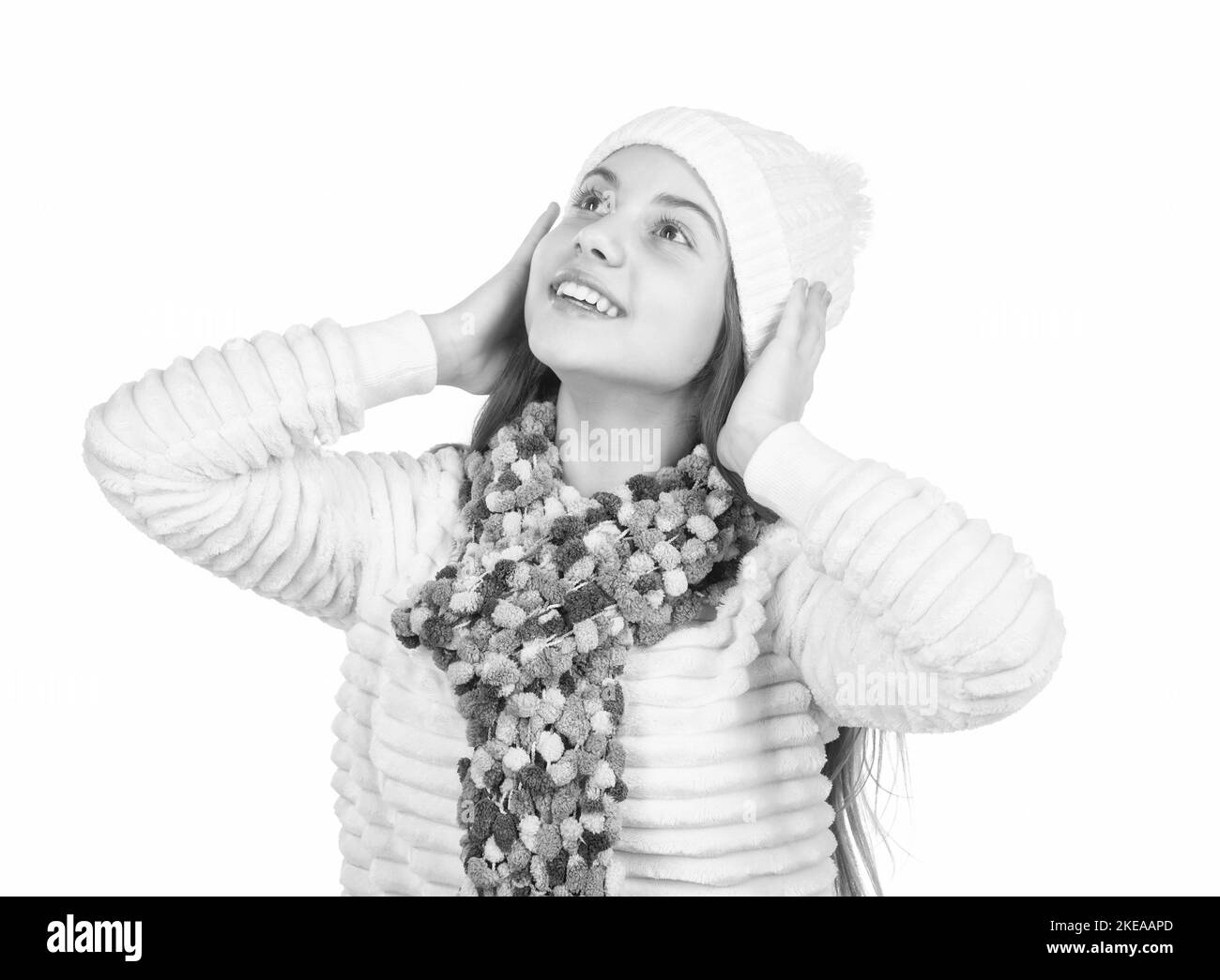 Jeune et insouciant. Style automnal. Vêtements chauds. Bonne fille de l'adolescence dans les vêtements d'hiver. Banque D'Images