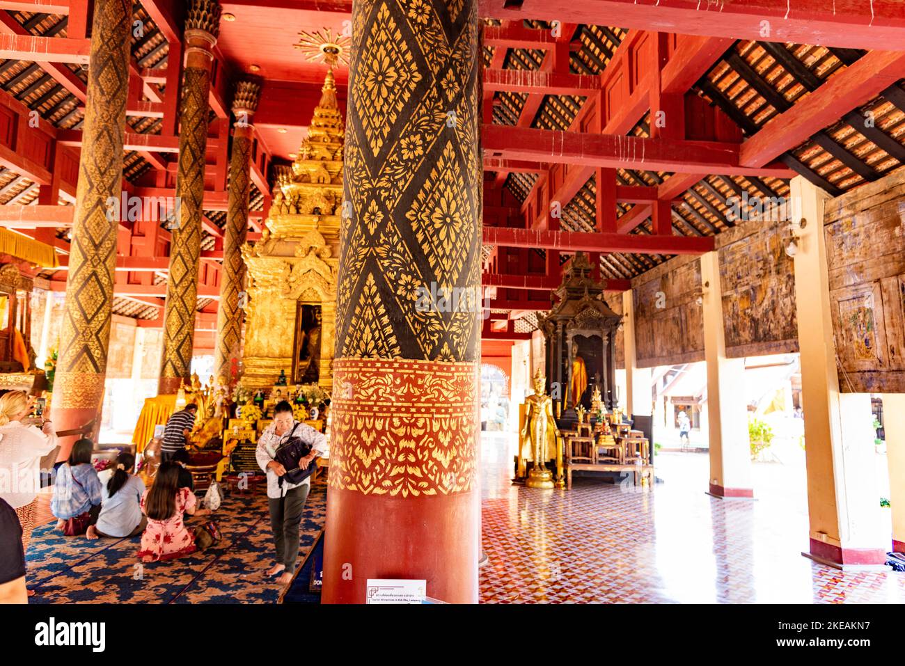 Templo del Buda Esmeralda (Wat Phra Kaew): el templo budista más famoso y vérado de todo Tailandia tiene esta distinción p Banque D'Images