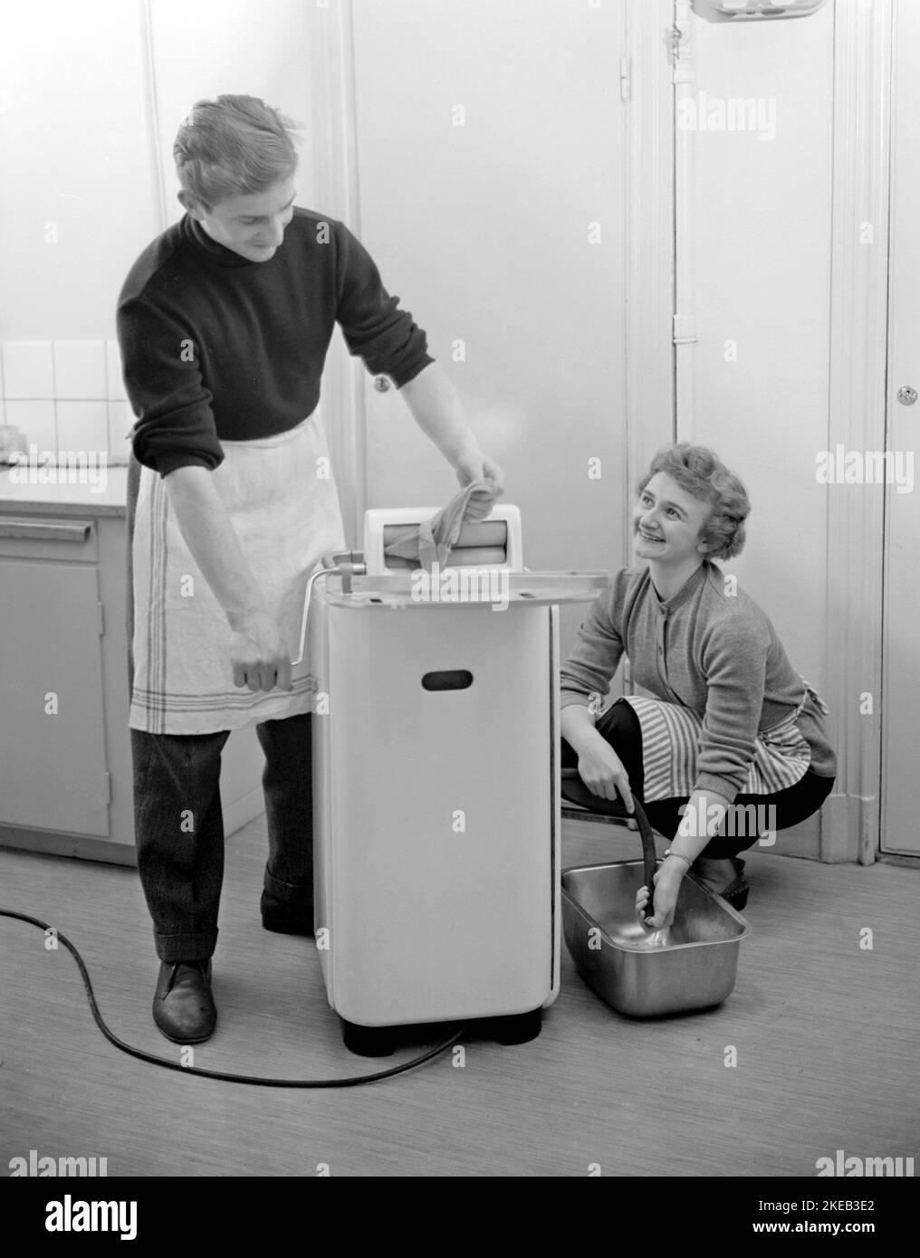 Machine à laver vintage Banque de photographies et d'images à haute  résolution - Alamy