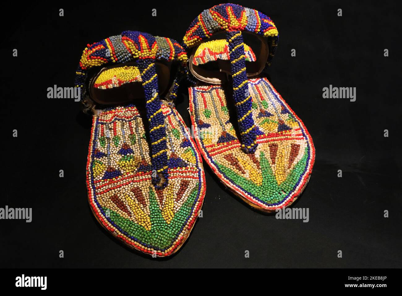 Trésor de Toutankhamon, sandales, Musée des Antiquités égyptiennes, Le  Caire, Egypte, Afrique Photo Stock - Alamy