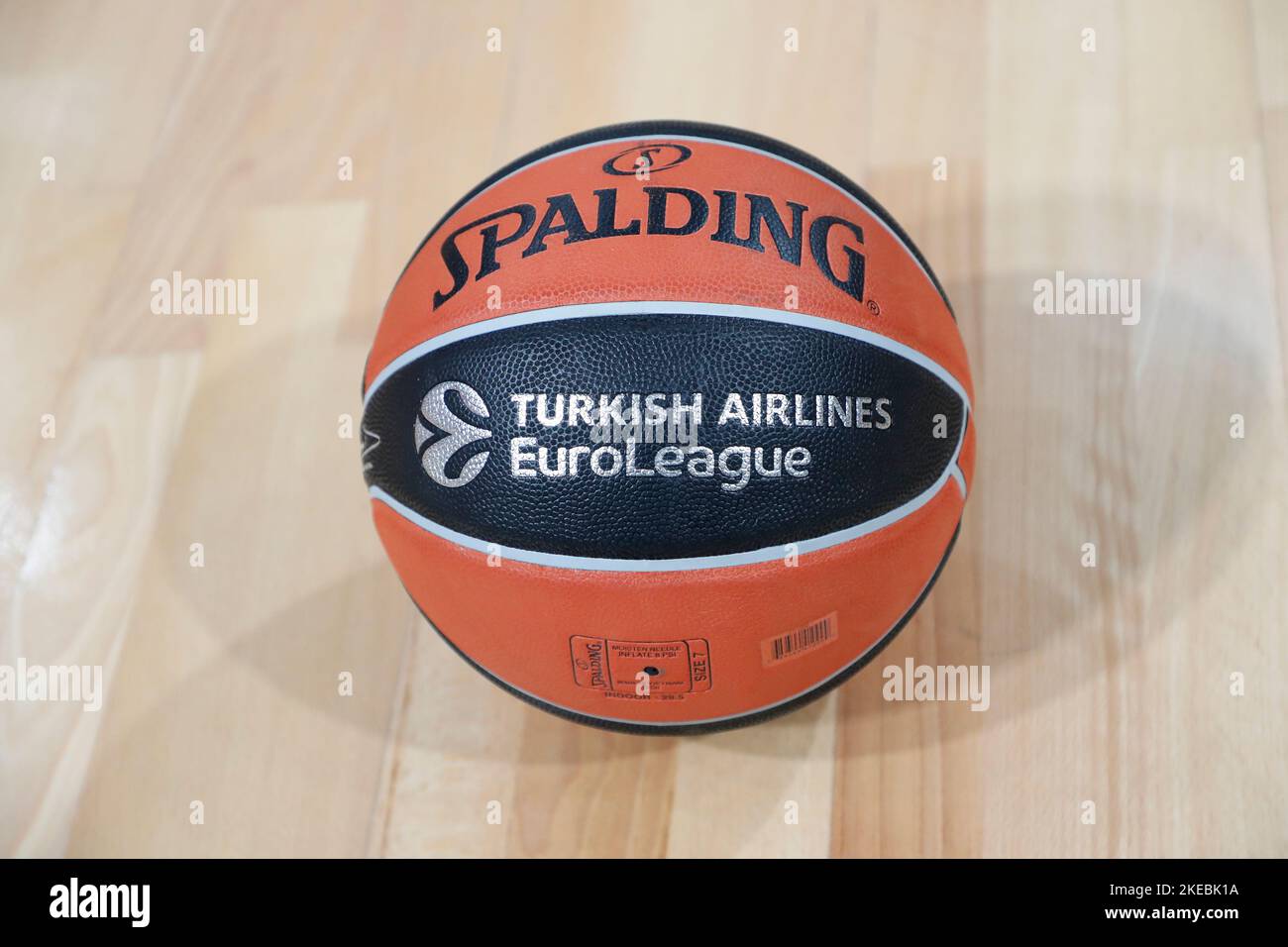 Match ballon de l'Euroligue pendant le match de basket-ball Euroligue des  compagnies aériennes turques entre LDLC ASVEL Villeurbanne et Zalgiris  Kaunas sur 10 novembre 2022 à Astroballe à Villeurbanne, France - photo
