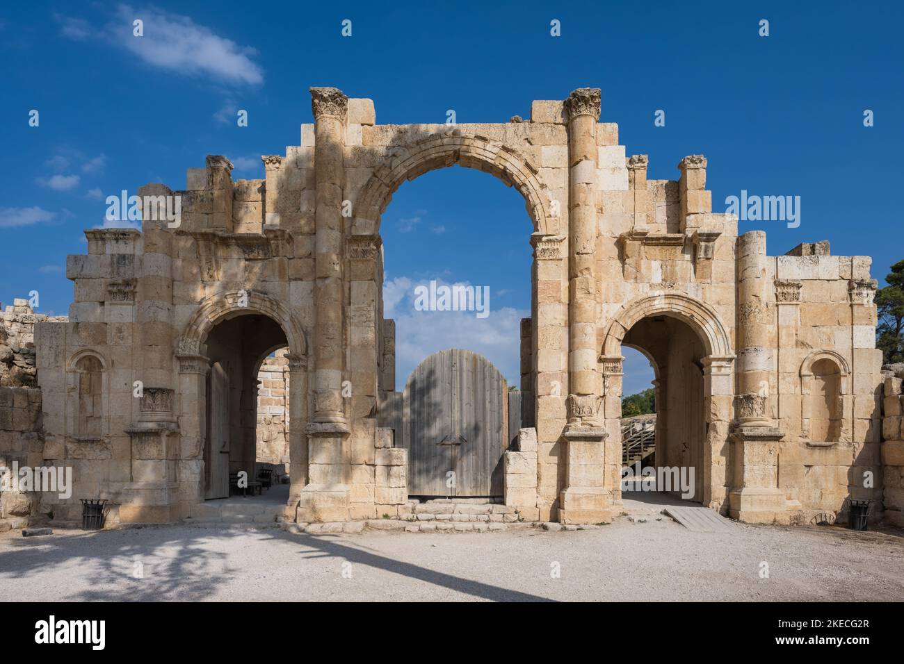 Gerasa South Gate, l'entrée de l'ancienne ville romaine à Jerash, Jordanie Banque D'Images