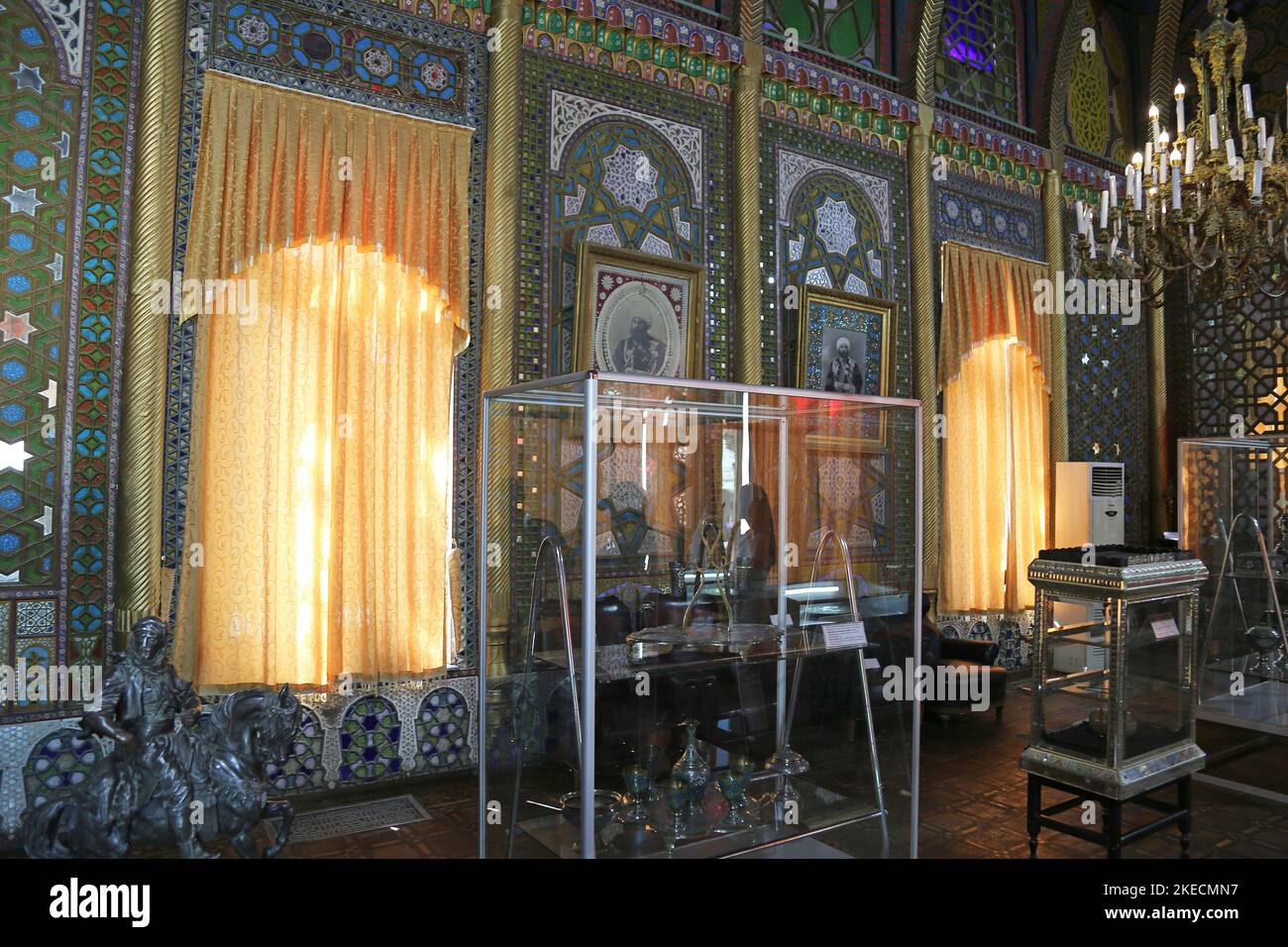 Salle de banquet, Sitorai Mokhi Khosa (Palais des étoiles de type Lune) - le dernier Palais d'été d'Emir, Boukhara, province de Boukhara, Ouzbékistan, Asie centrale Banque D'Images