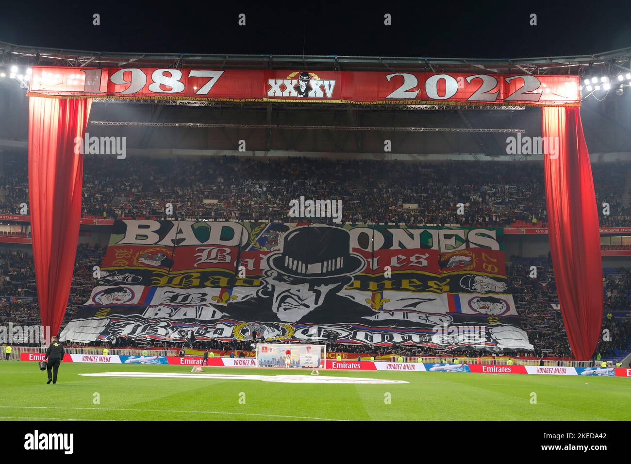 Bad Gones fête ses 35 ans lors du championnat de France Ligue 1, match de football entre l'Olympique Lyonnais (Lyon) et l'OGC Nice sur 11 novembre 2022 au stade Groupama à Decines-Charpieu près de Lyon, France - photo Romain Biard / Isports / DPPI Banque D'Images