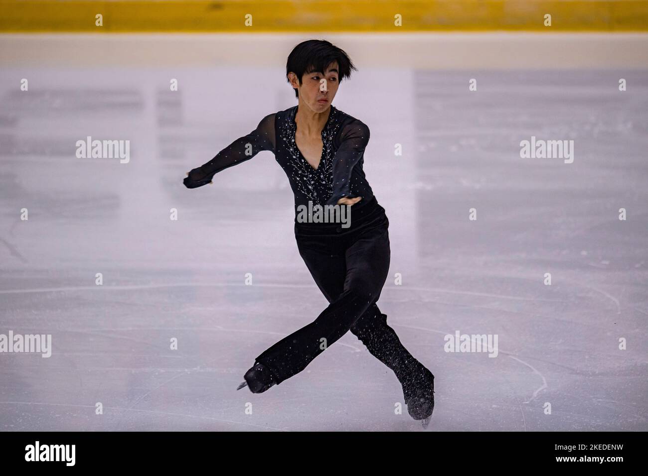 SHEFFIELD, Sheffield. 11th novembre 2022. Tatsuya Tsuboi, du Japon, se produit dans le cadre du programme de court masculin lors du Grand Prix de l’UIP - MK John Wilson Trophée 2022 à ICE Sheffield le vendredi 11 novembre 2022. SHEFFIELD, Sheffield. Credit: Taka G Wu/Alay Live News Banque D'Images