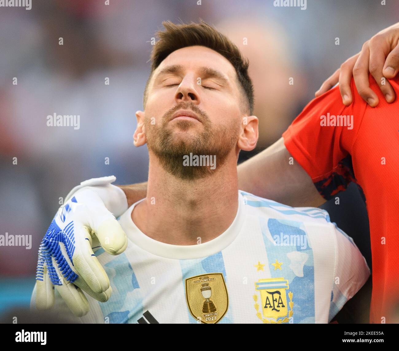 01 juin 2022 - Italie / Argentine - Finalissima 2022 - Wembley Stadium Lionel Messi pendant l'hymne national avant le match contre l'Italie au stade Wembley. Crédit photo : © Mark pain / Alamy Live News Banque D'Images