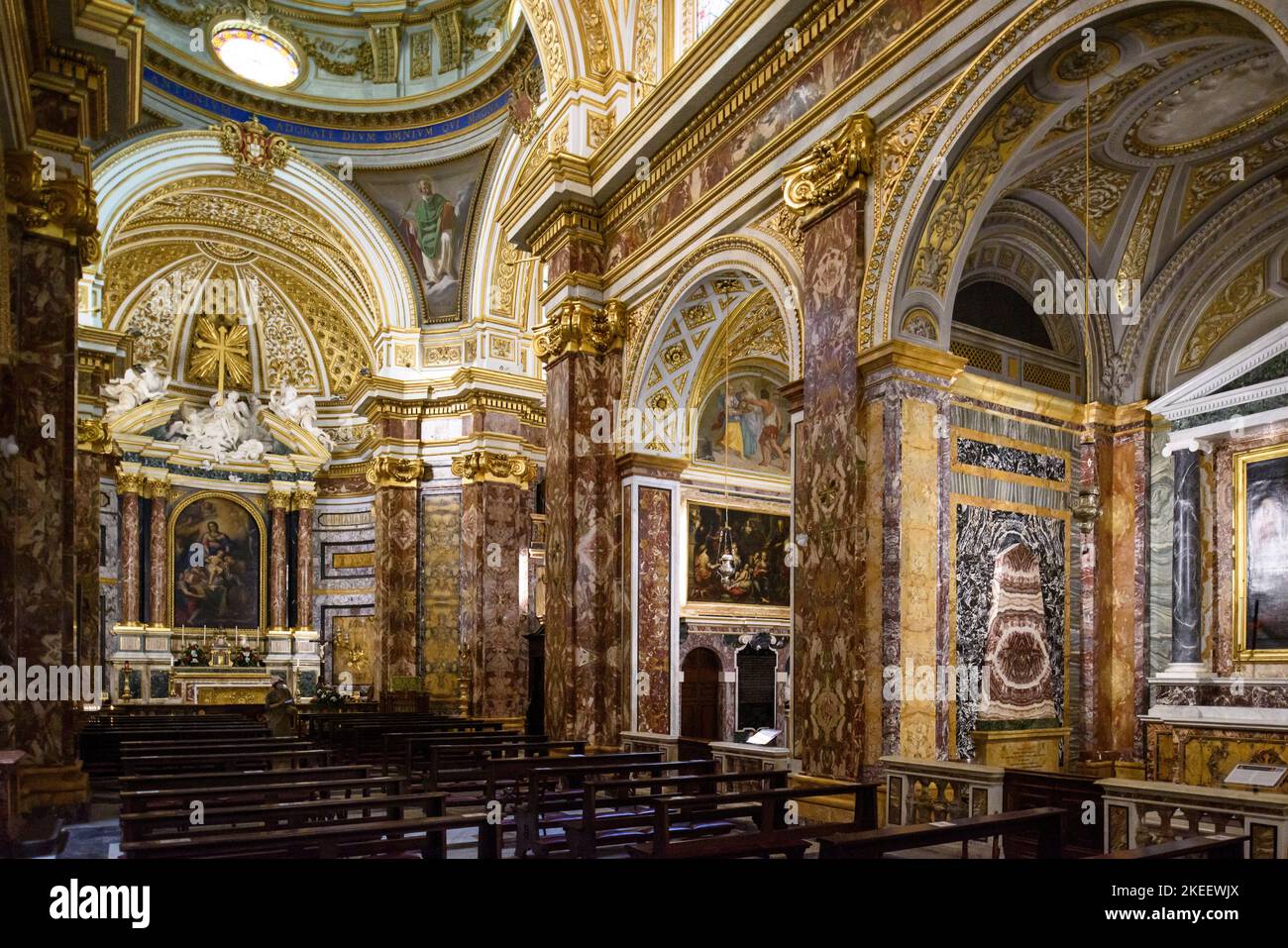 Rome. Italie. Église de Sant'Antonio à Campo Marzio aka Sant'Antonio dei Portoghesi (Saint Anthony à Campo Marzio / Saint Anthony des Portugais). Banque D'Images
