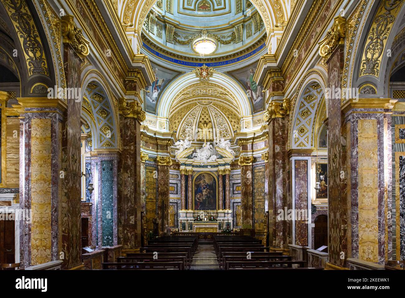 Rome. Italie. Église de Sant'Antonio à Campo Marzio aka Sant'Antonio dei Portoghesi (Saint Anthony à Campo Marzio / Saint Anthony des Portugais). Banque D'Images