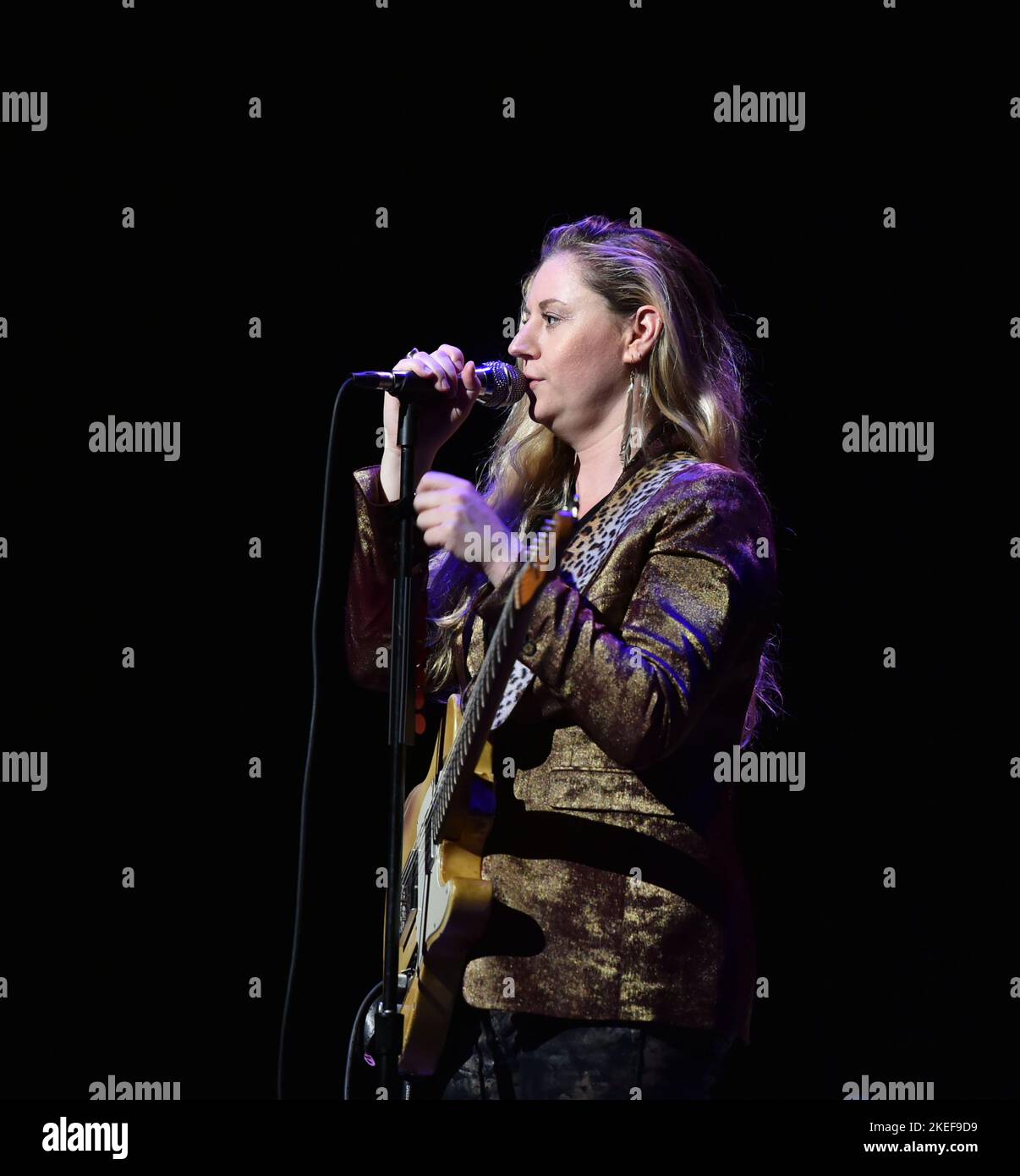 11 novembre 2022, Virginia Beach, Virginie, Etats-Unis: JOANNE SHAW TAYLOR apporte le blues au Sandler Centre de Virginia Beach, Virginie le 11 novembre 2022..photo Â©Jeff Moore (Credit image: © Jeff Moore/ZUMA Press Wire) Banque D'Images