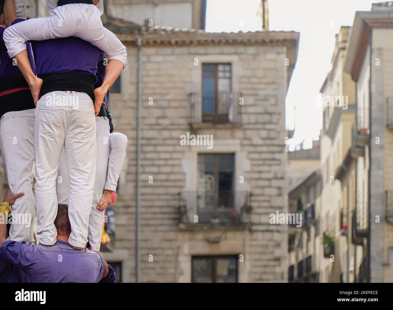 Une caste est une tour humaine construite dans des festivals en Catalogne. Banque D'Images