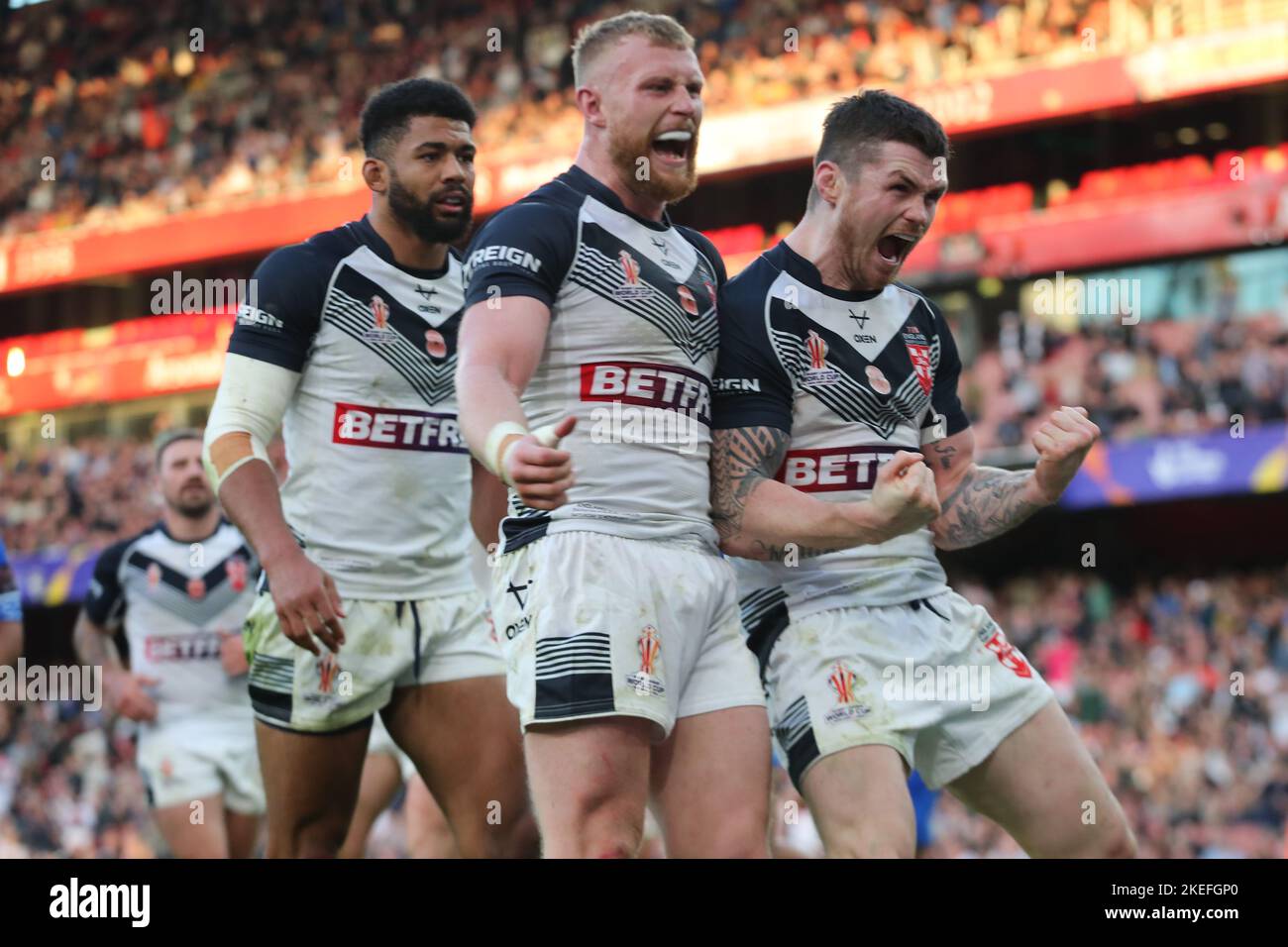 Londres, Royaume-Uni. 12th novembre 2022. Emirates Stadium, Londres, 12th novembre 2022. Angleterre Rugby League contre Samoa Rugby League dans la demi-finale de la coupe du monde de Rugby League 2021 John Bateman de la Ligue de Rugby d'Angleterre célèbre le score contre les Samoa crédit: Touchlinepics / Alay Live News Banque D'Images