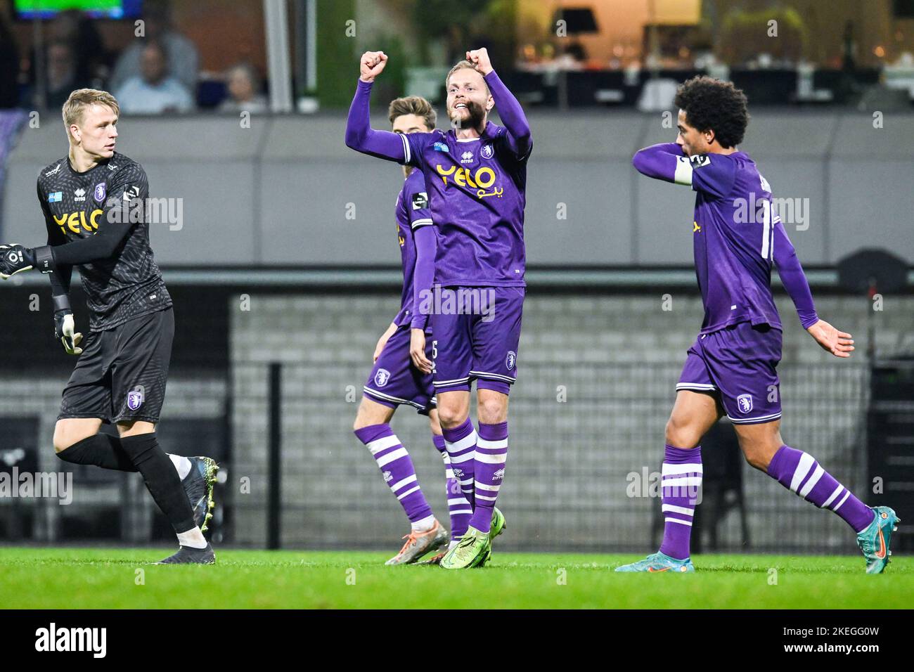 Dante Rigo de Beerschot célèbre après avoir remporté un match de football entre K. Beerschot V.A. et RE Virton, le samedi 12 novembre 2022 à Anvers, le 13 e jour de la première division du championnat belge « Challenger Pro League » 2022-2023. BELGA PHOTO TOM GOYVAERTS Banque D'Images