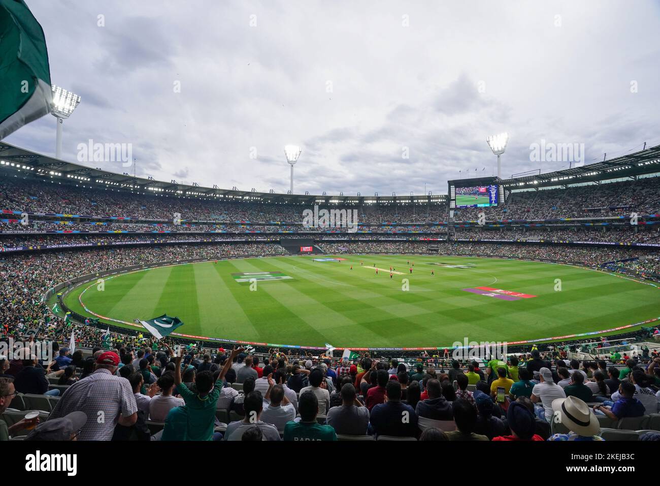 Une vue générale du jeu lors du match de finale de la coupe du monde T20 au Melbourne Cricket Ground, Melbourne. Date de la photo: Dimanche 13 novembre 2022. Banque D'Images