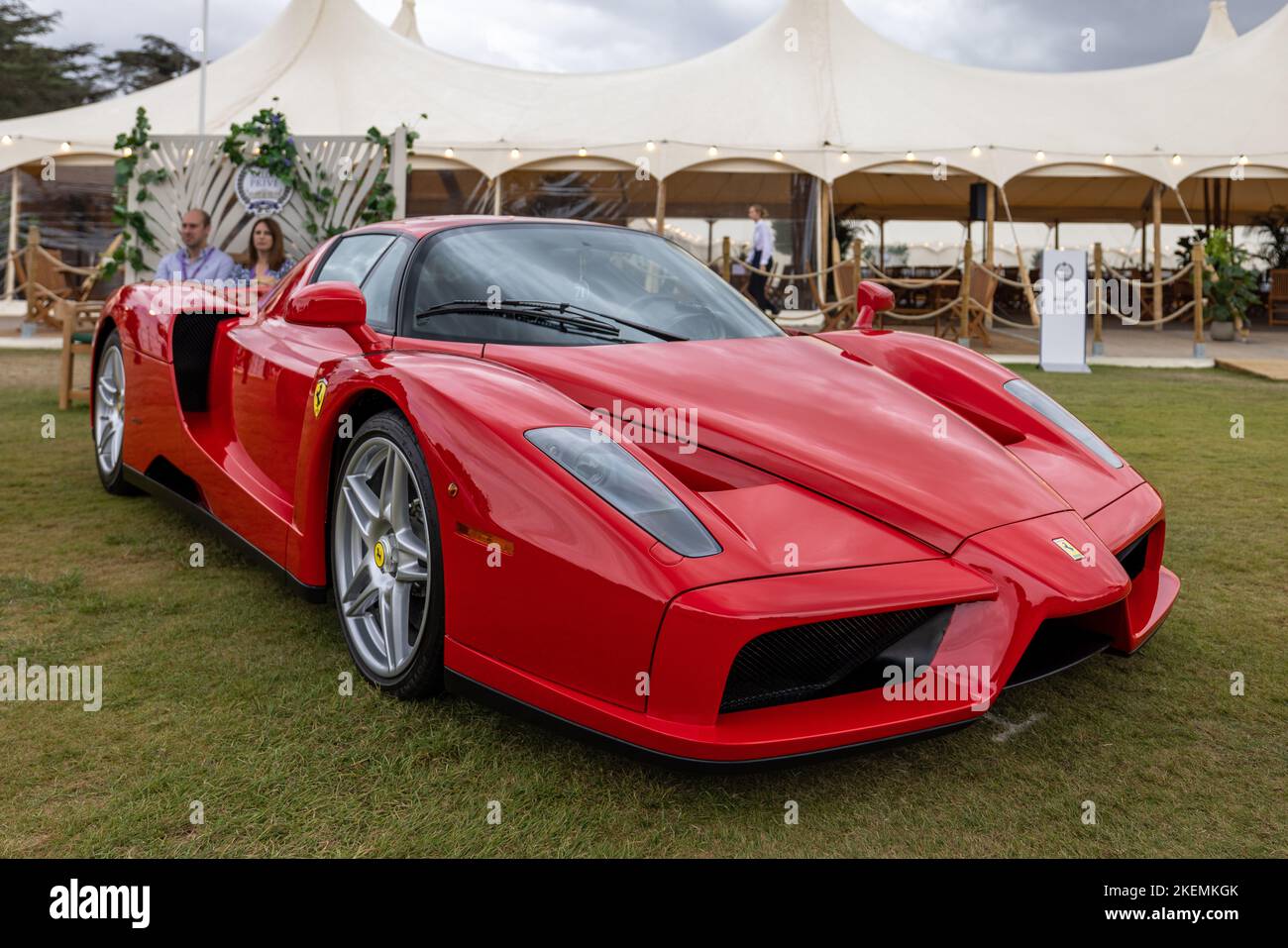 Ferrari Enzo ‘V12 SSF’ en exposition au salon automobile Concours d’Elégance qui s’est tenu au Palais de Blenheim. Banque D'Images