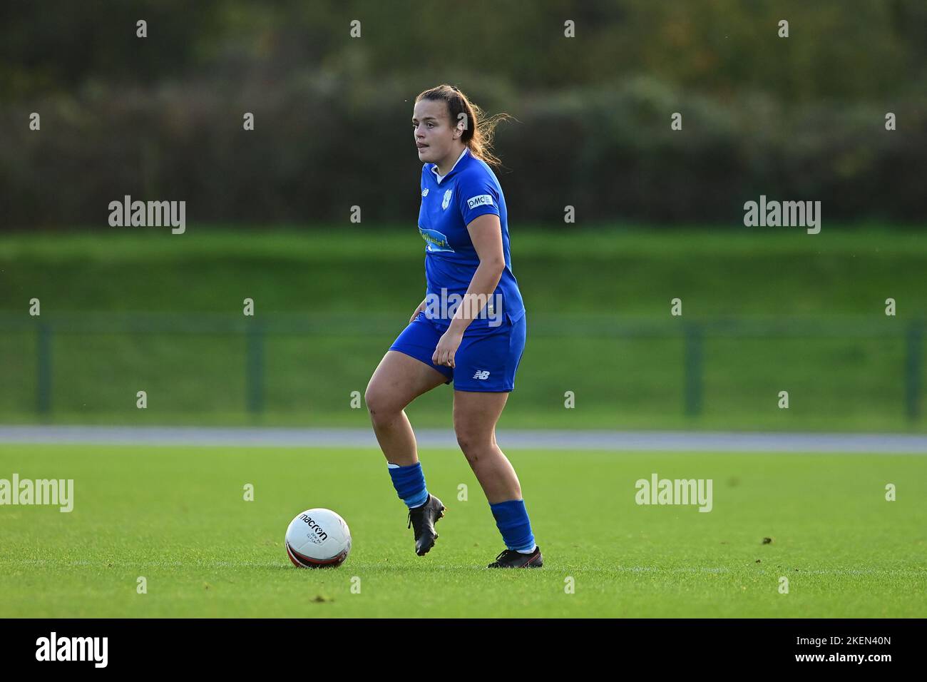 Cardiff, Royaume-Uni. 13th novembre 2022. Hollie Smith de Cardiff City Women's - crédit en ligne obligatoire : Ashley Crowden/Alay Live News Banque D'Images